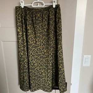 Banana Republic Factory Size Medium Tall, Midi Length Skirt